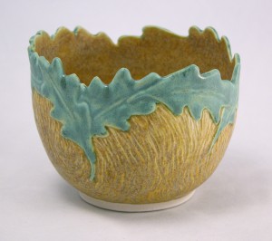 leaf edged brown bowl
