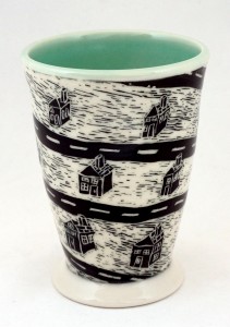 road and houses vase 00264